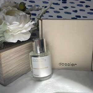 Dossier Ambery Saffron